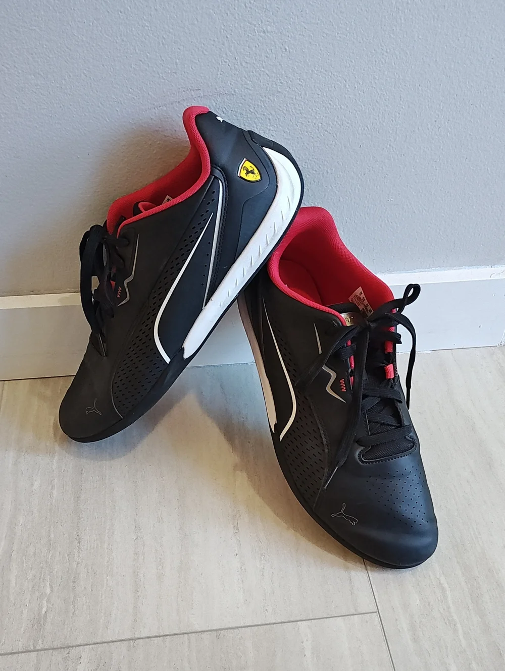 PUMA Scuderia Ferrari Drift Cat 11 sneakers Size 11